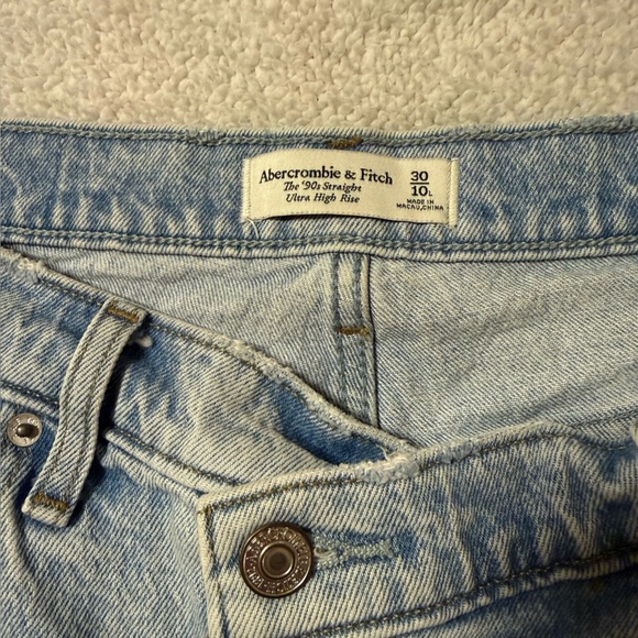 Abercrombie 90s Straight Ultra High Rise Jeans Criss Cross Waist Light Blue A&F - Picture 10 of 15